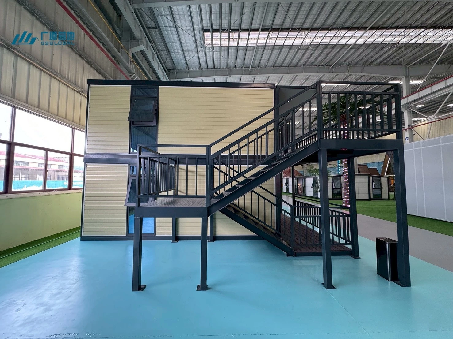 20呎雙層拓展房