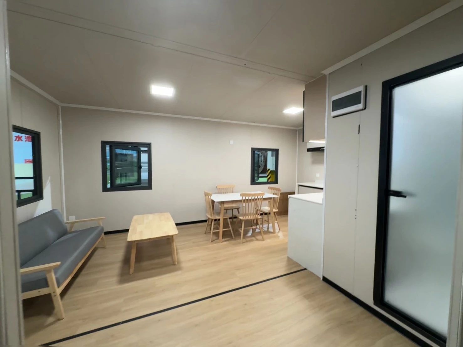 20呎2.4、高配拓展房