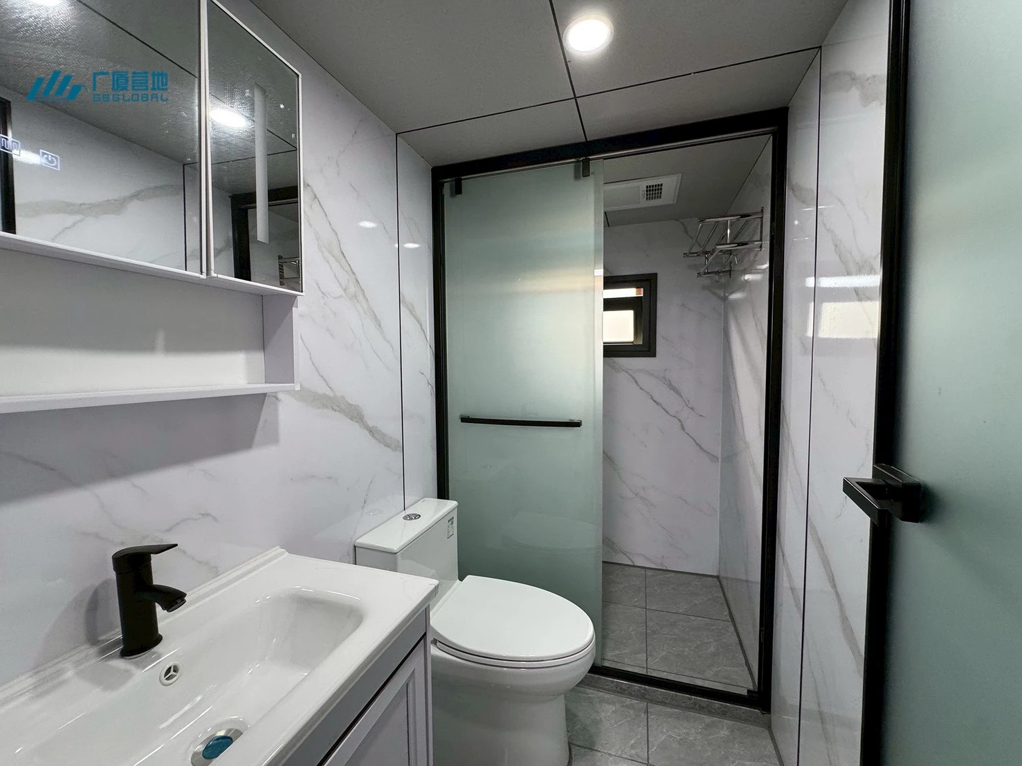 20呎雙層拓展房