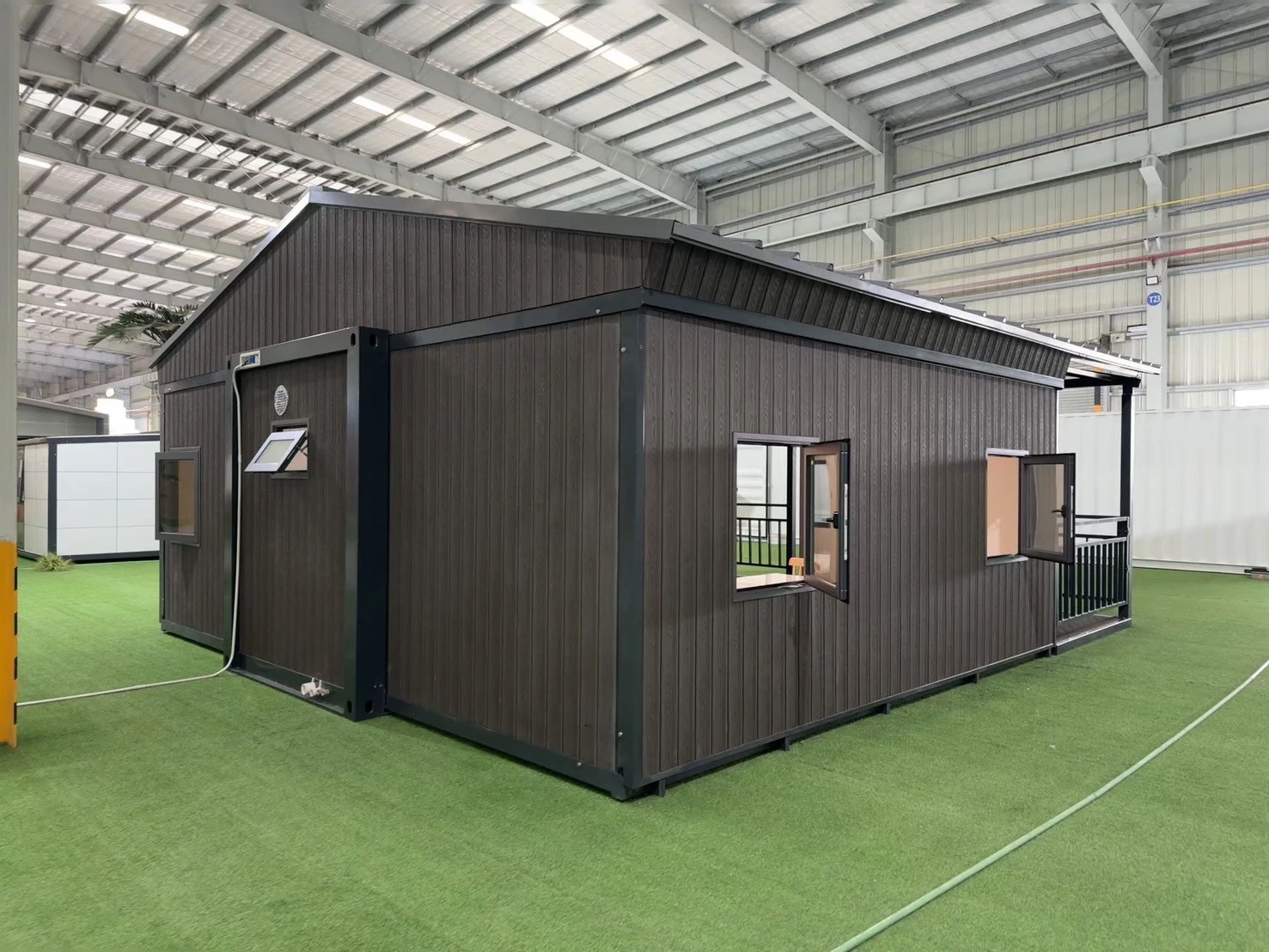 20呎2.4、高配拓展房