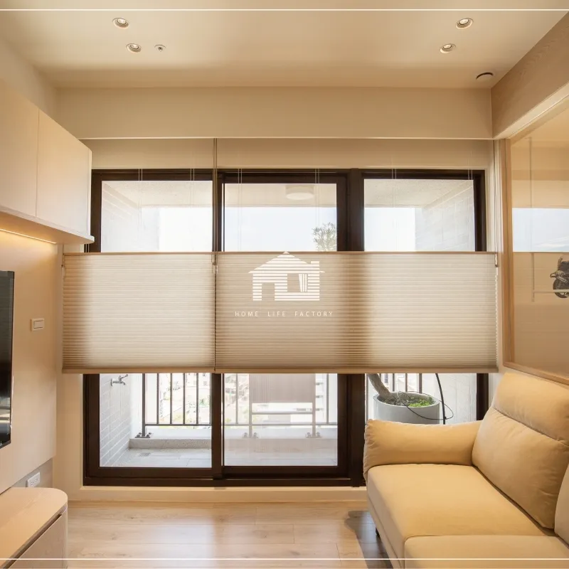 簡約奶茶風質感美宅｜窗簾搭配靈感 | 蜂巢簾安裝,捲簾安裝,打摺簾安裝,蛇行簾安裝,橫式柔紗簾安裝,直立簾安裝