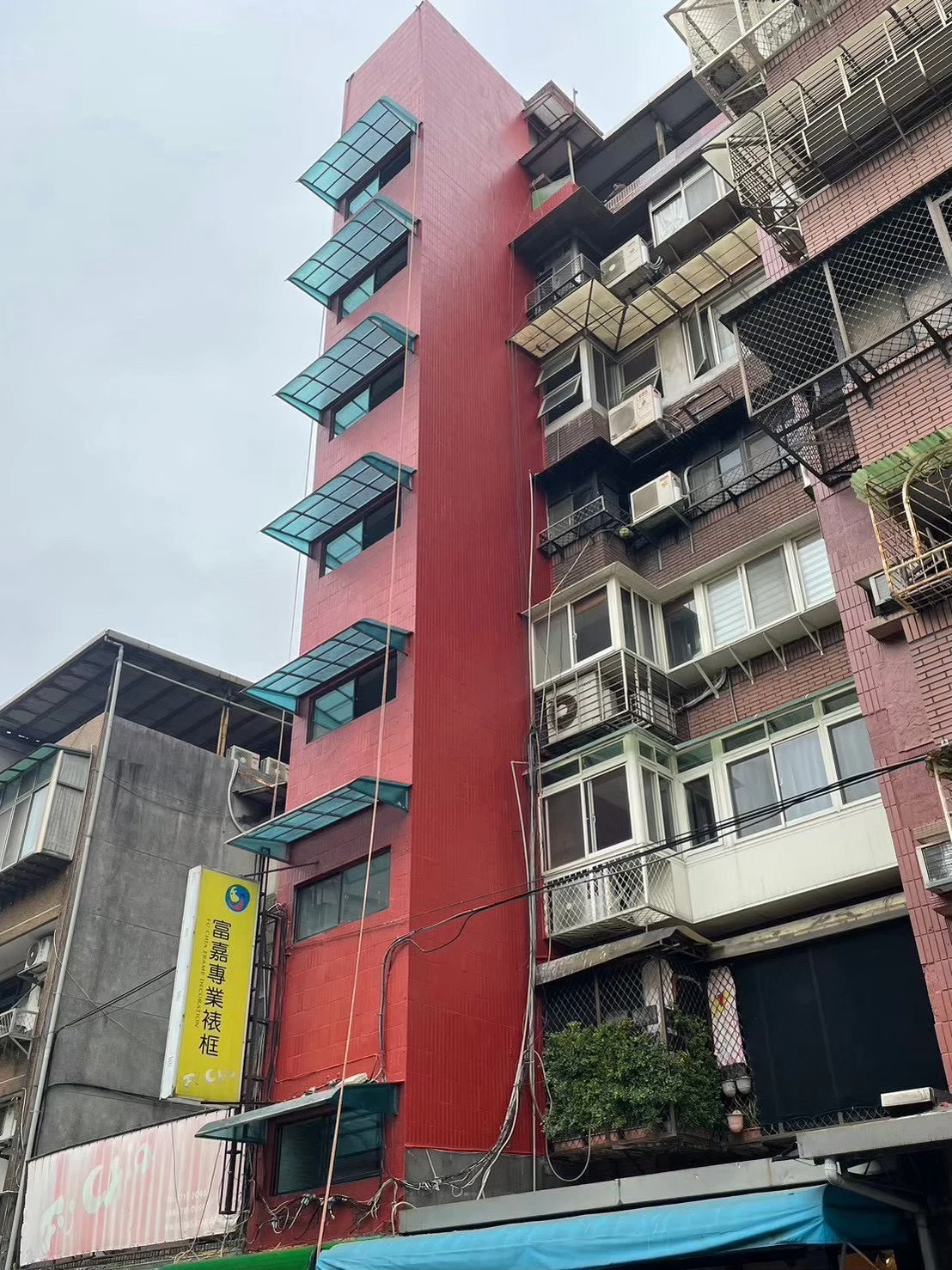 台北信義｜外牆防水磁磚修繕