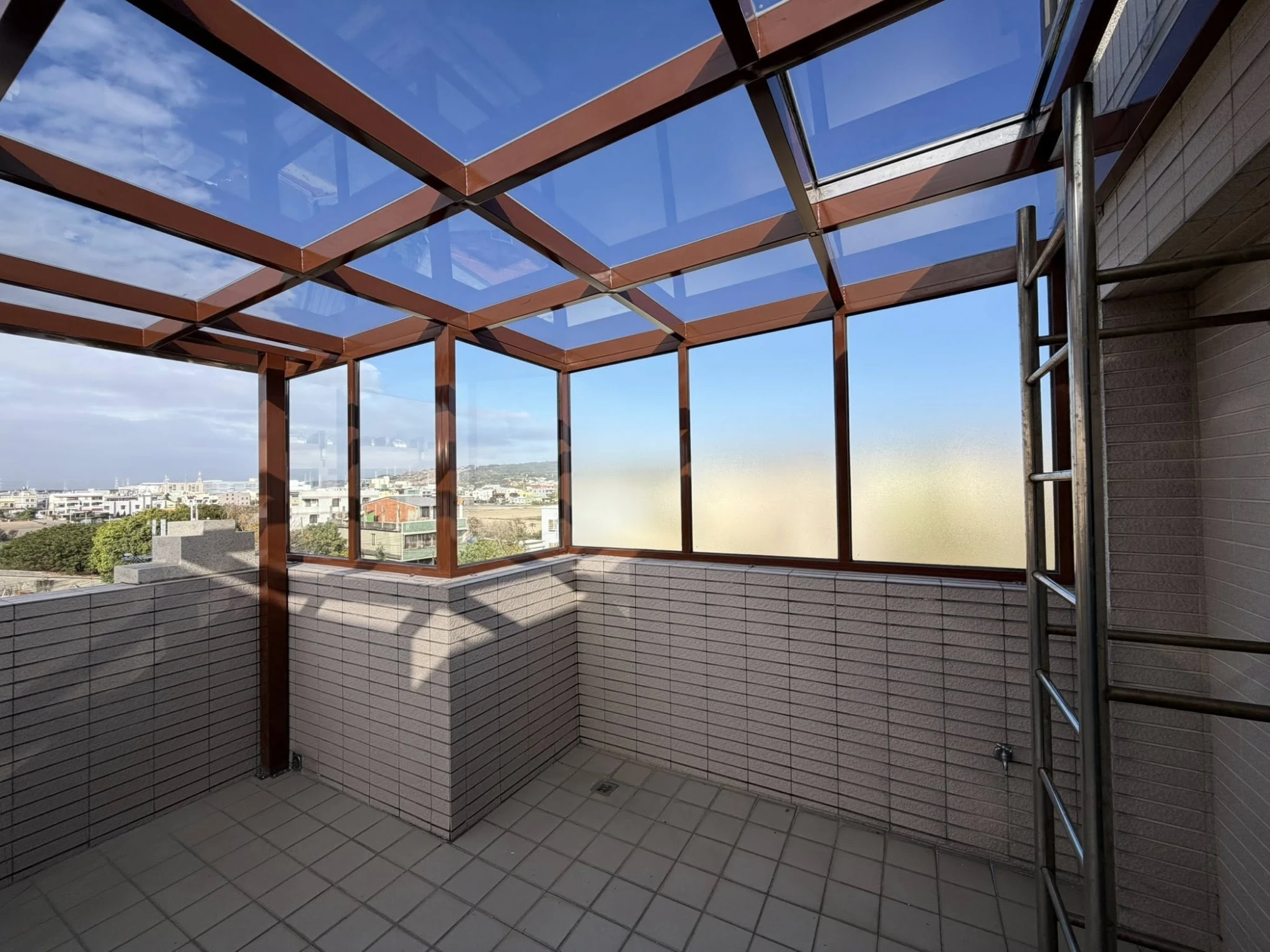 採光罩雨遮工程