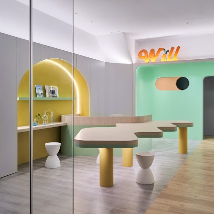 突破傳統概念：補習班櫃檯新風潮，掌握第一關鍵印象 | 西屯補習班室內設計 | 台中老屋翻新