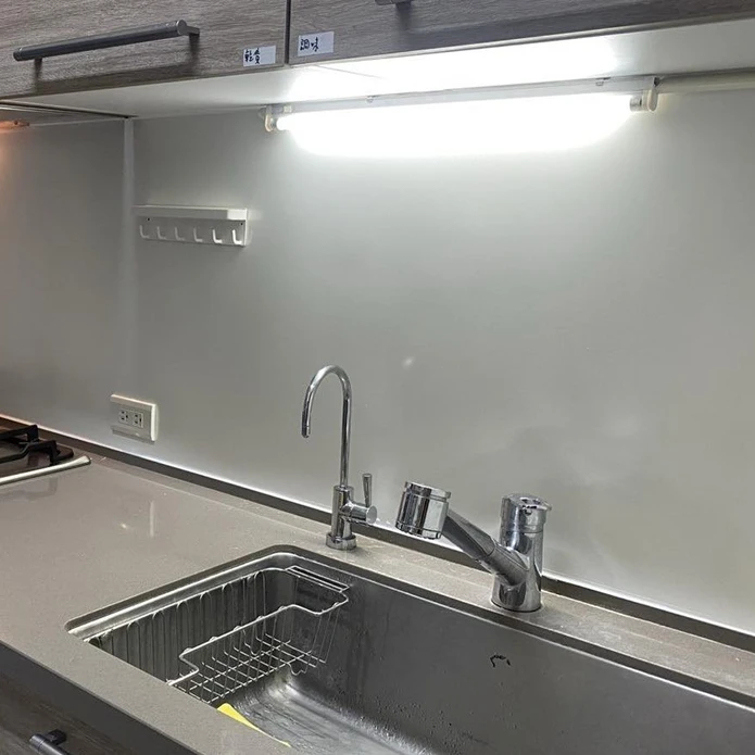 烤漆玻璃不拆除+覆貼琺瑯板