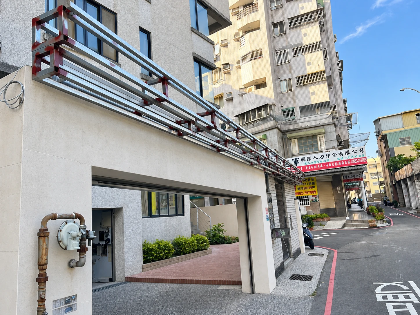 室外工程(不銹鋼,鋁,鍍鋅,鐵皮,企口板,斜坡道,甲種圍籬,一般圍籬)