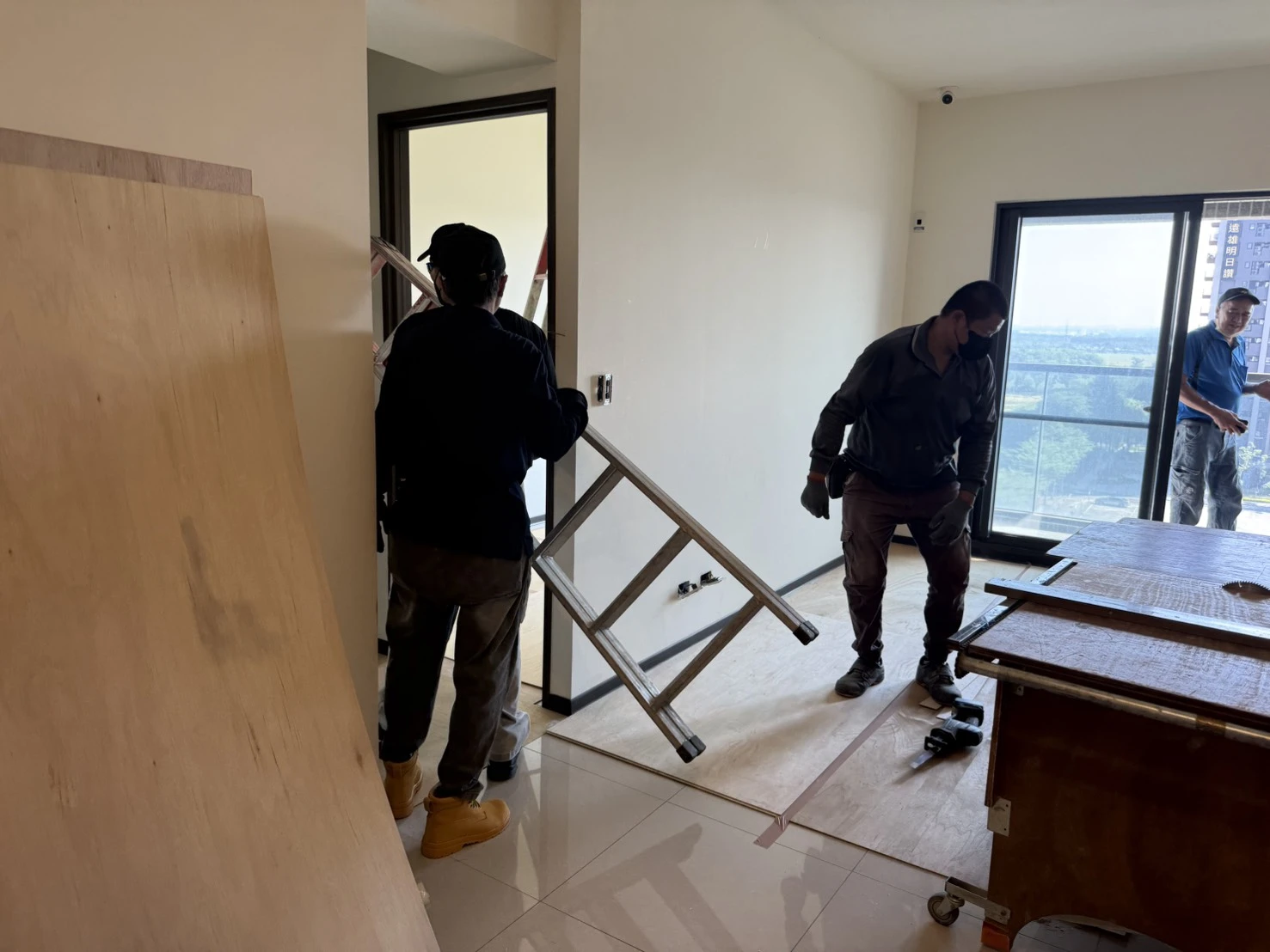 新建大樓局部輕隔牆拆除施工前、中、後