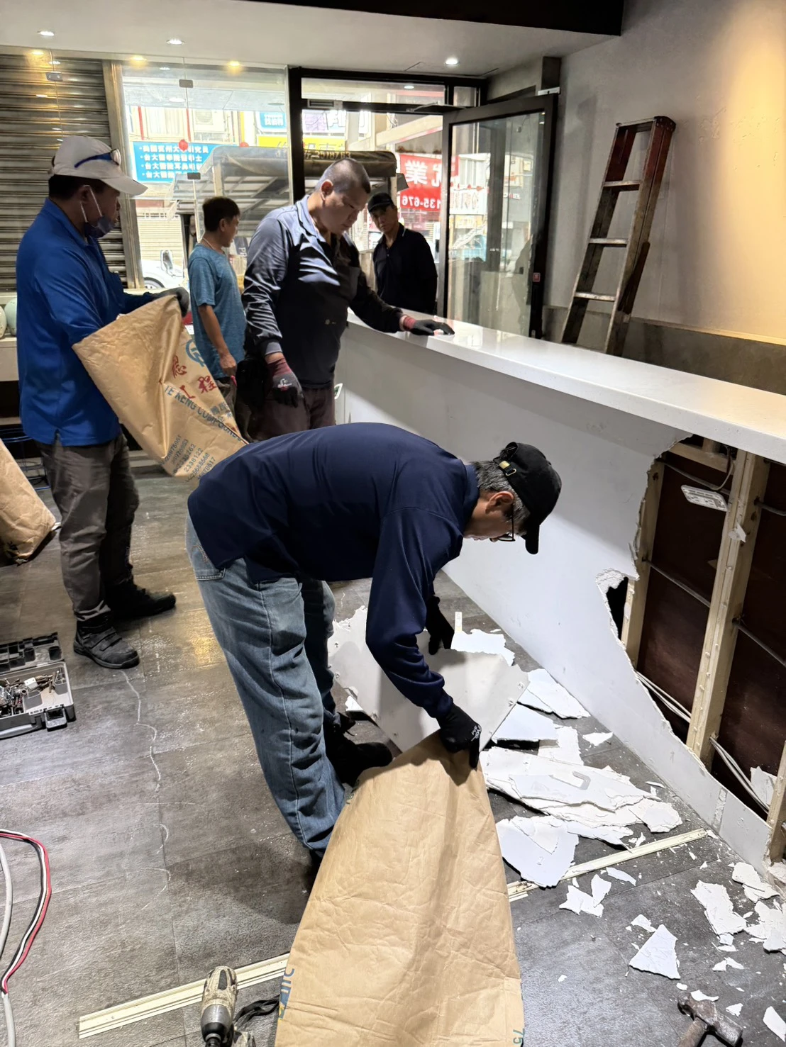 店面局部裝潢拆除施工前、中、後