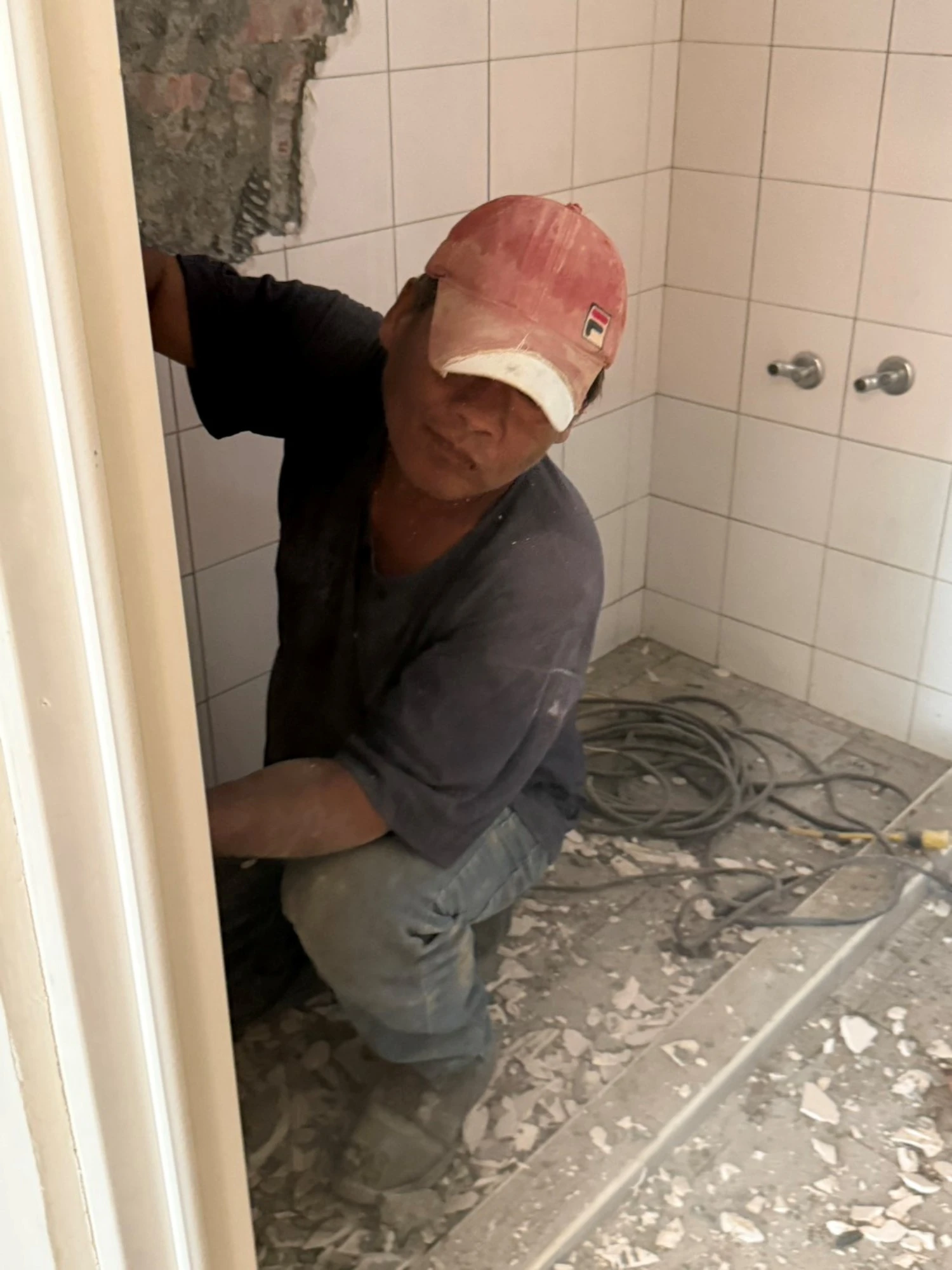 透天住宅局部裝潢拆除、局部牆面.廁所打除施工前、中、後