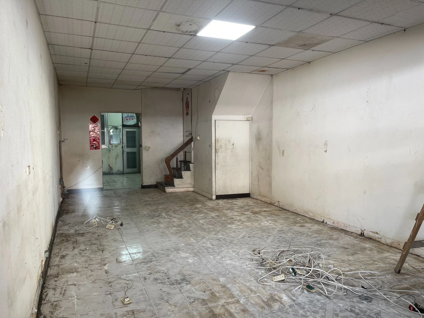 店面局部裝潢拆除、塑膠地板剔除施工前、中、後