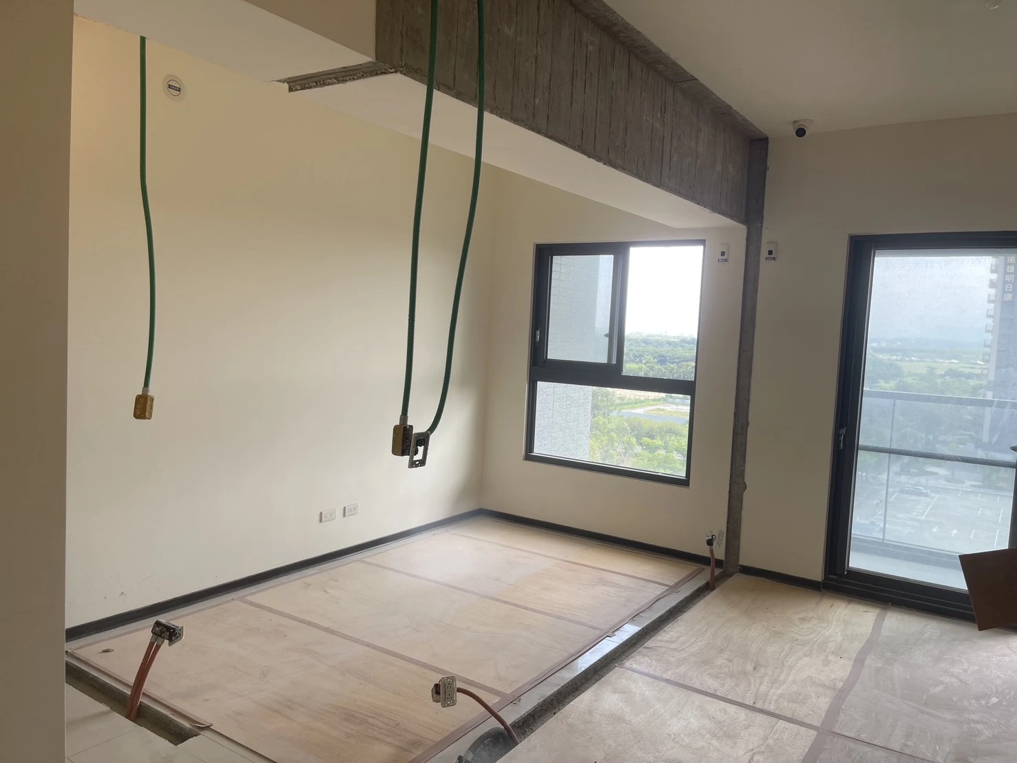 新建大樓局部輕隔牆拆除施工前、中、後