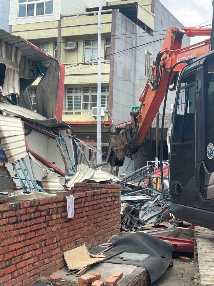 鐵皮屋拆除夷為平地