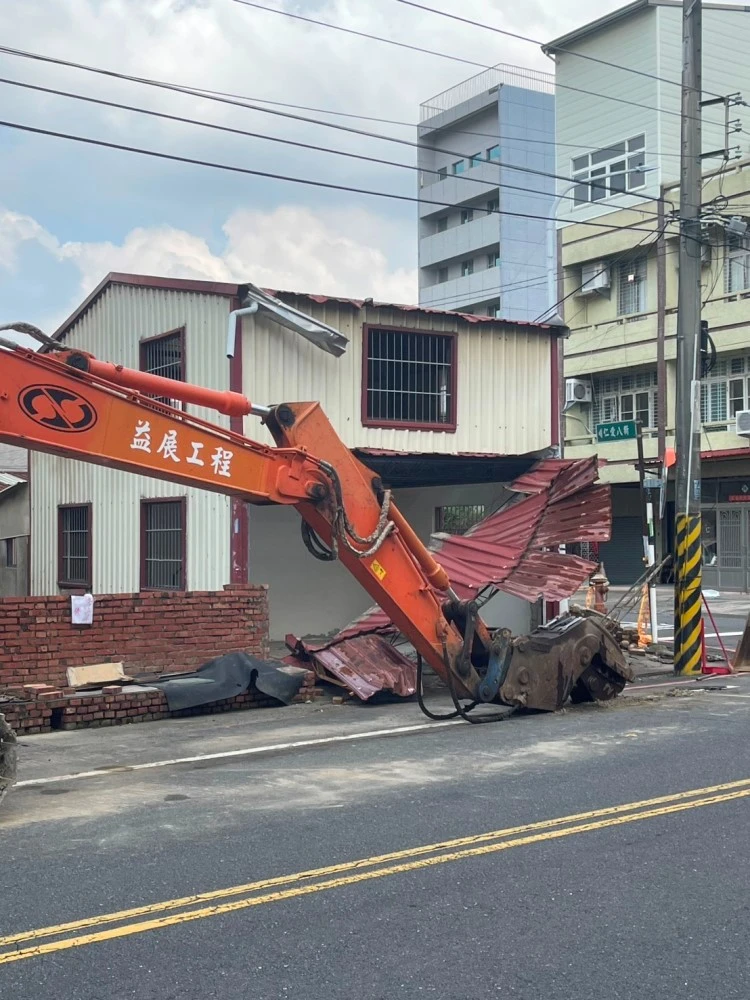 鐵皮屋拆除夷為平地