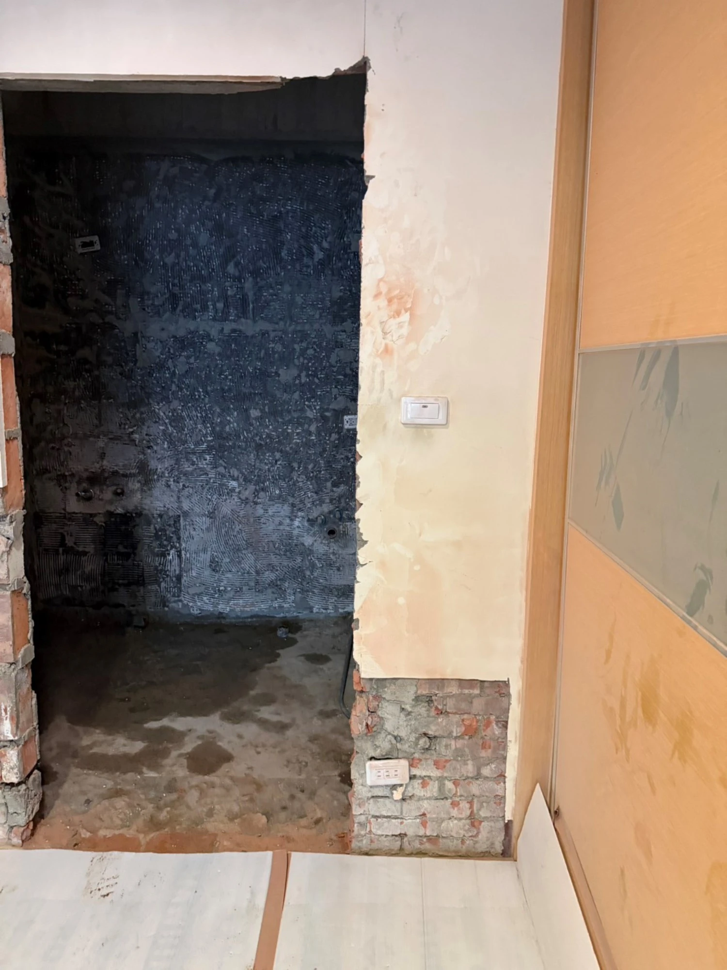透天住宅局部裝潢拆除、局部牆面.廁所打除施工前、中、後
