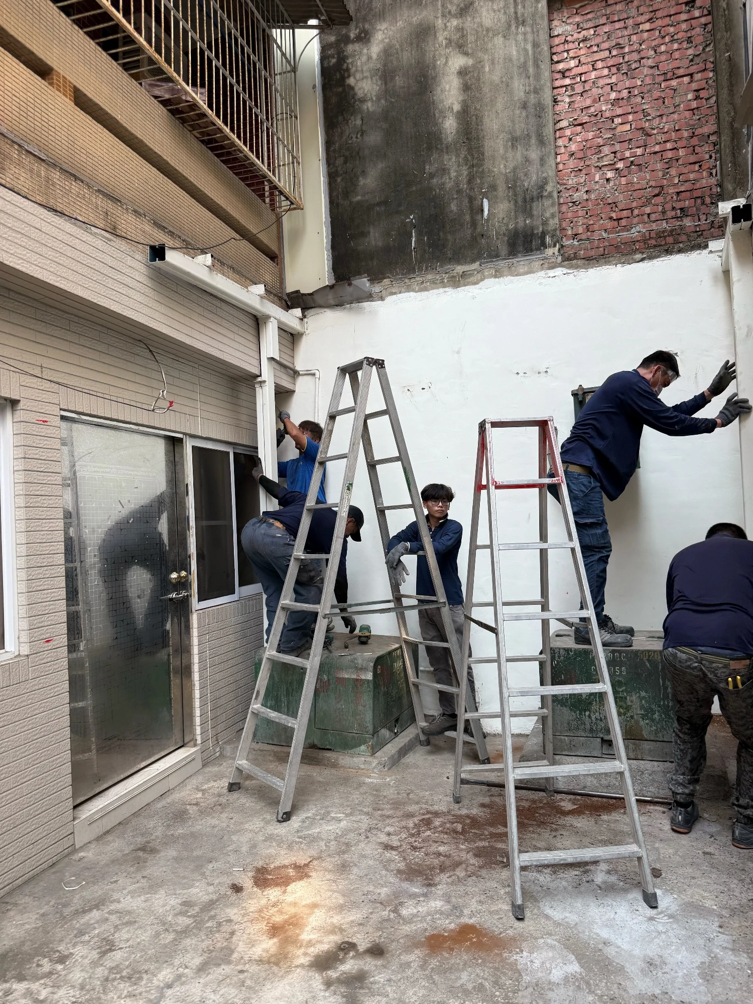 鐵皮拆除夷為平地施工前、中、後