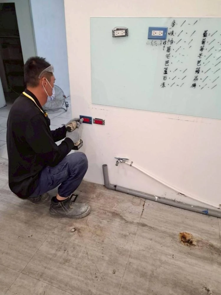 店面裝潢天花板拆除清空施工前中後
