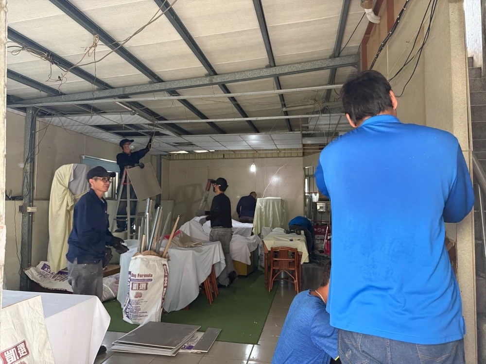 旅舍局部天花板.裝潢.吧台拆除施工前、中、後