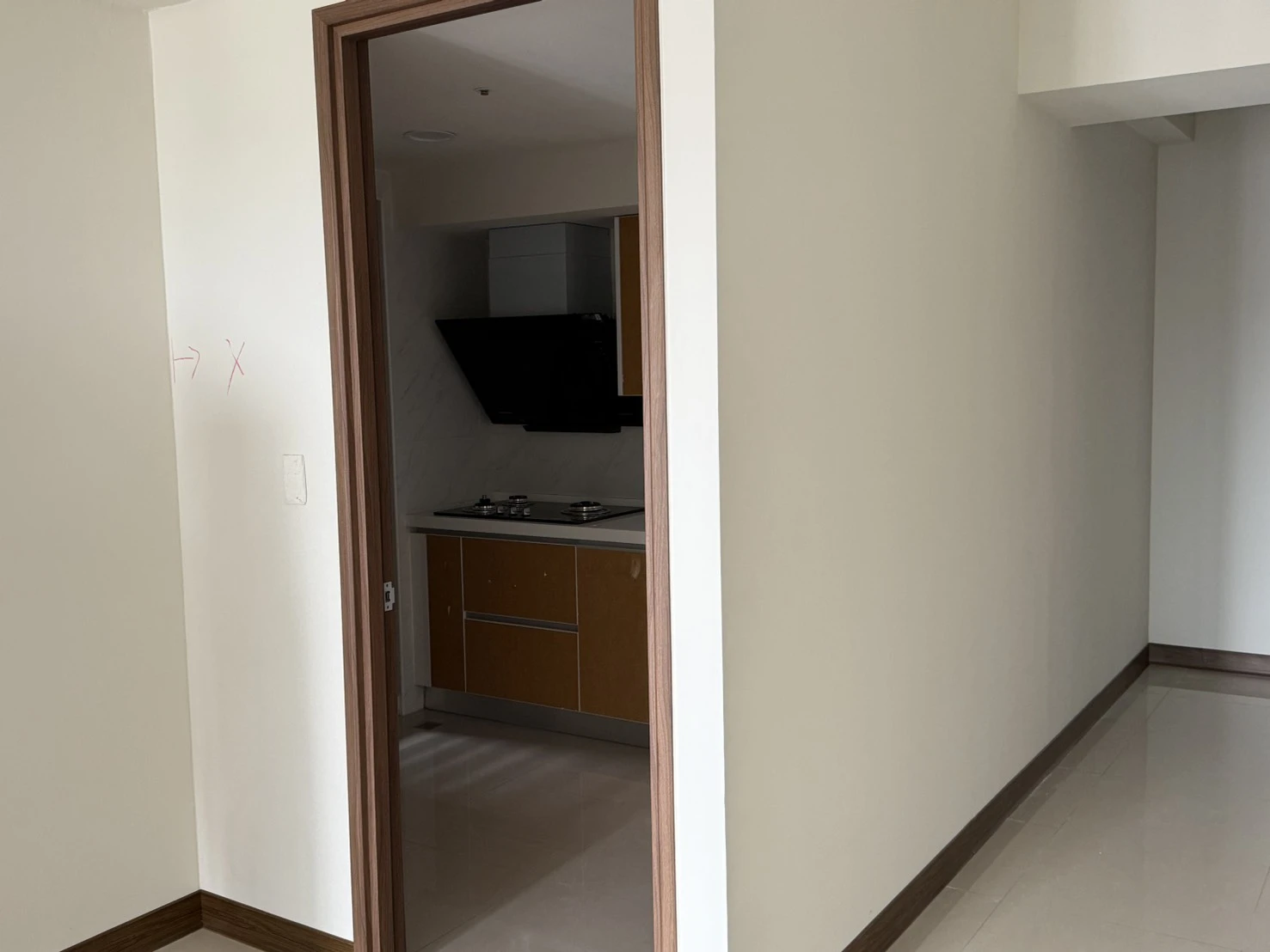 新建大樓局部輕隔牆拆除