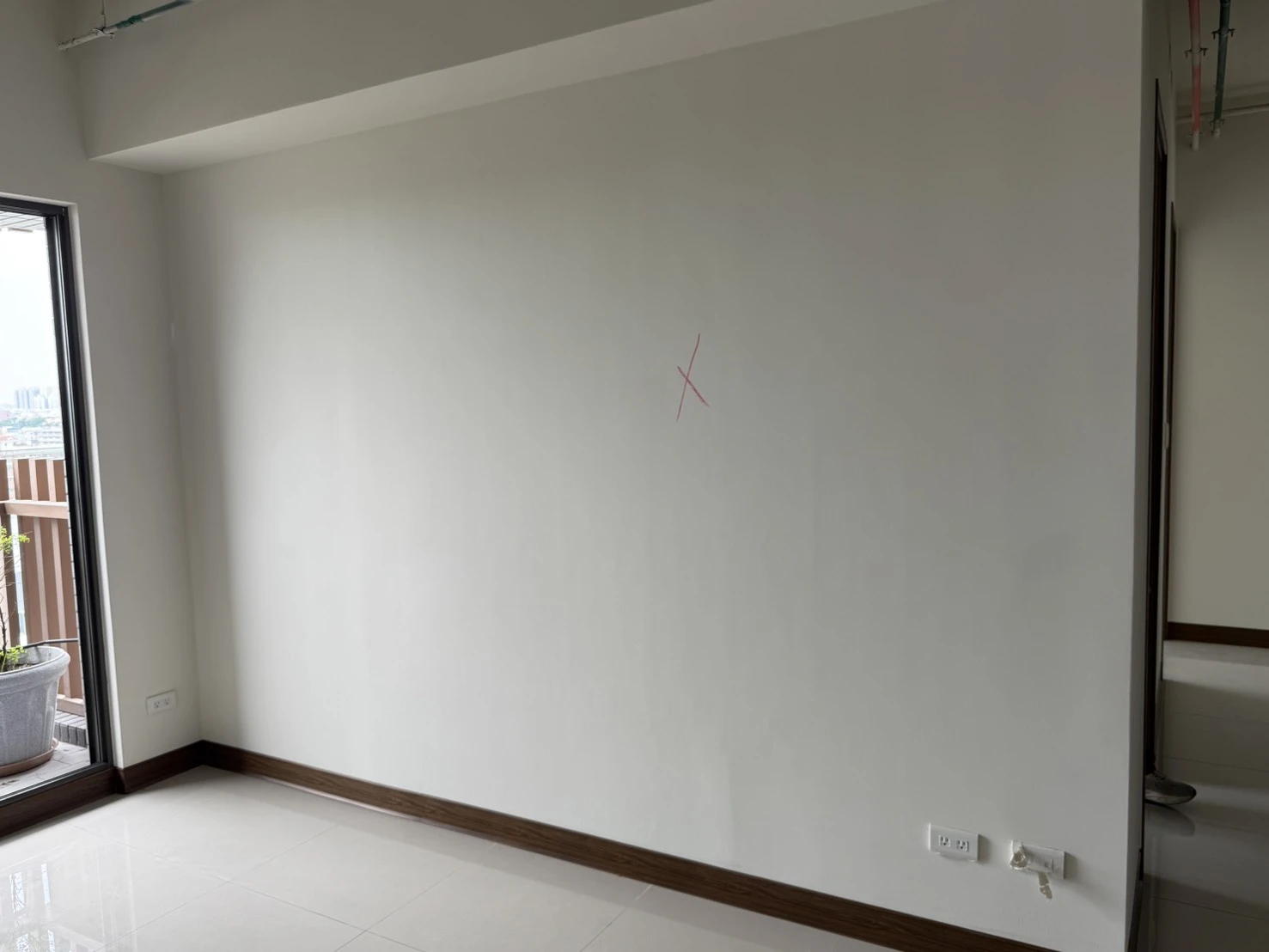 新建大樓局部輕隔牆拆除