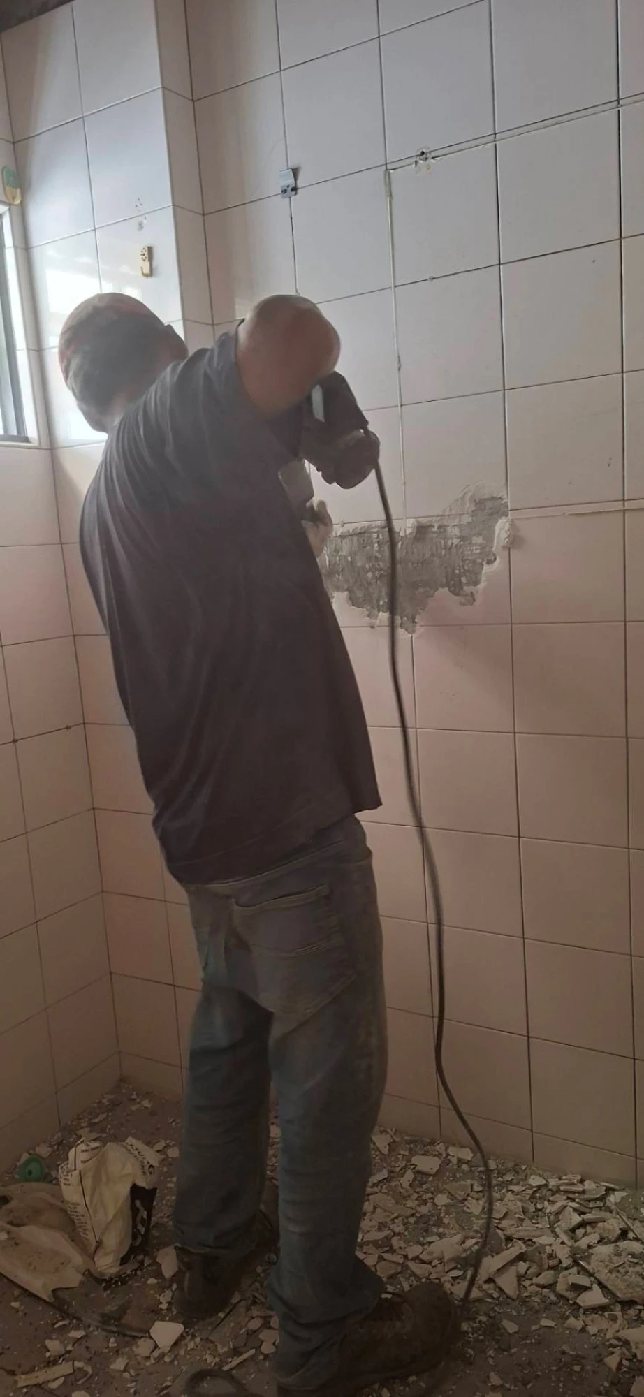 透天住宅局部裝潢拆除、局部牆面.廁所打除施工前、中、後