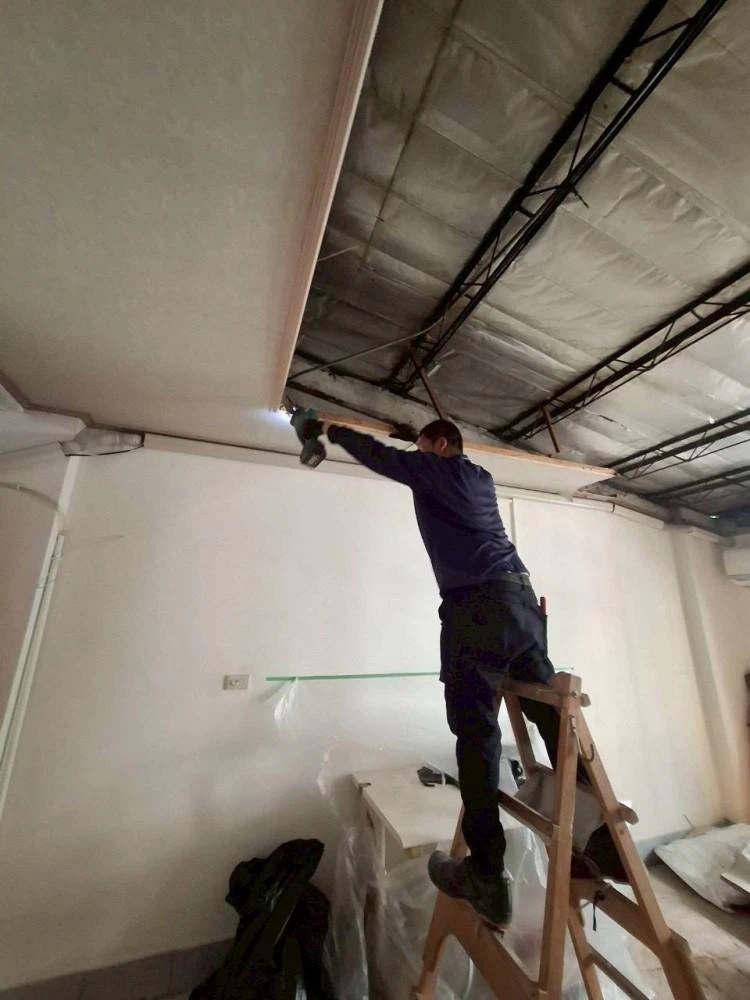 透天住宅房間天花板拆除施工前中後