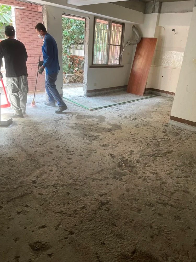 室內裝潢.天花板拆除、局部地磚、廁所打除施工前、中、後