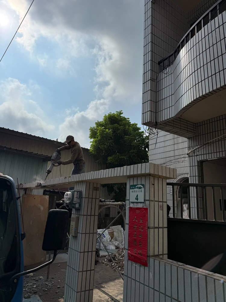 鐵皮屋拆除夷為平地