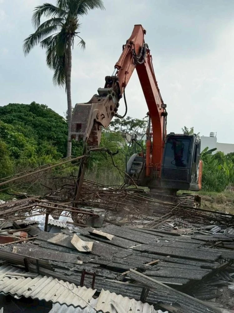 鐵皮拆含內部裝潢拆除夷為平地施工前中後