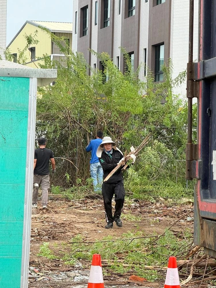 老屋拆除夷為平地施工前、中、後