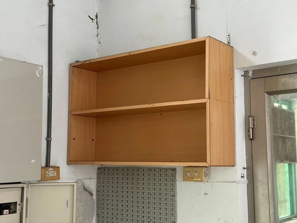 學校校室局部木作裝潢拆除