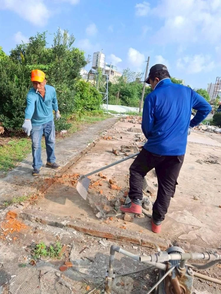 鐵皮拆含內部裝潢拆除夷為平地施工前中後