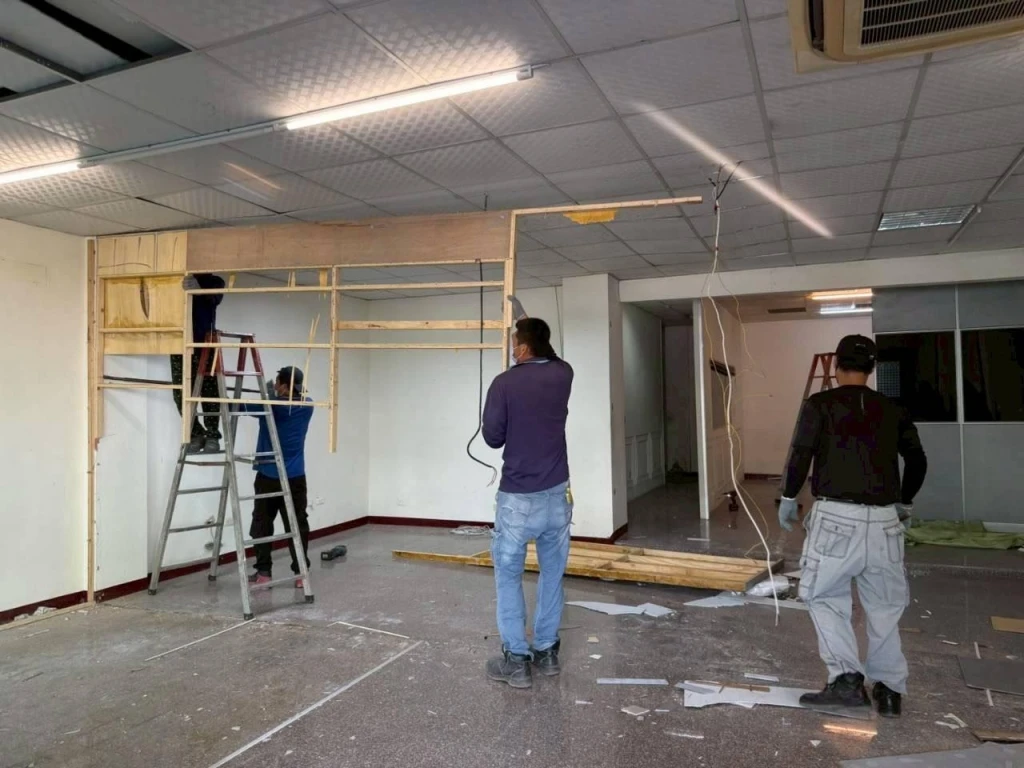室內裝潢拆除施工前中後