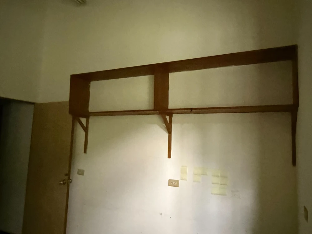 學校校室局部木作裝潢拆除