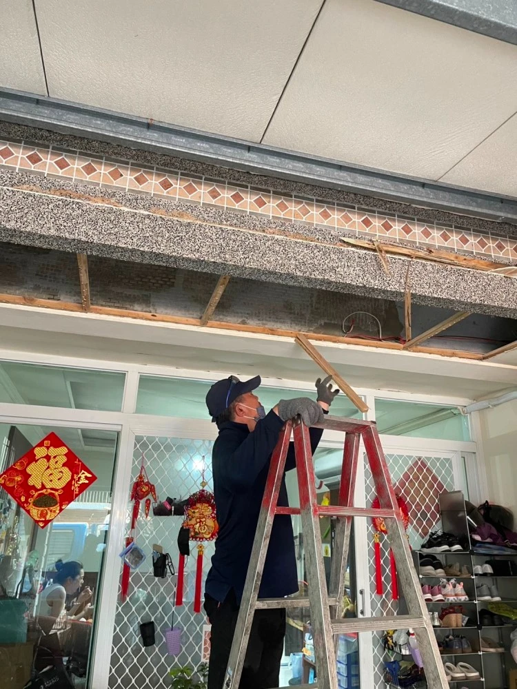 透天住宅1-3樓天花板、局部裝潢拆除施工前、中、後
