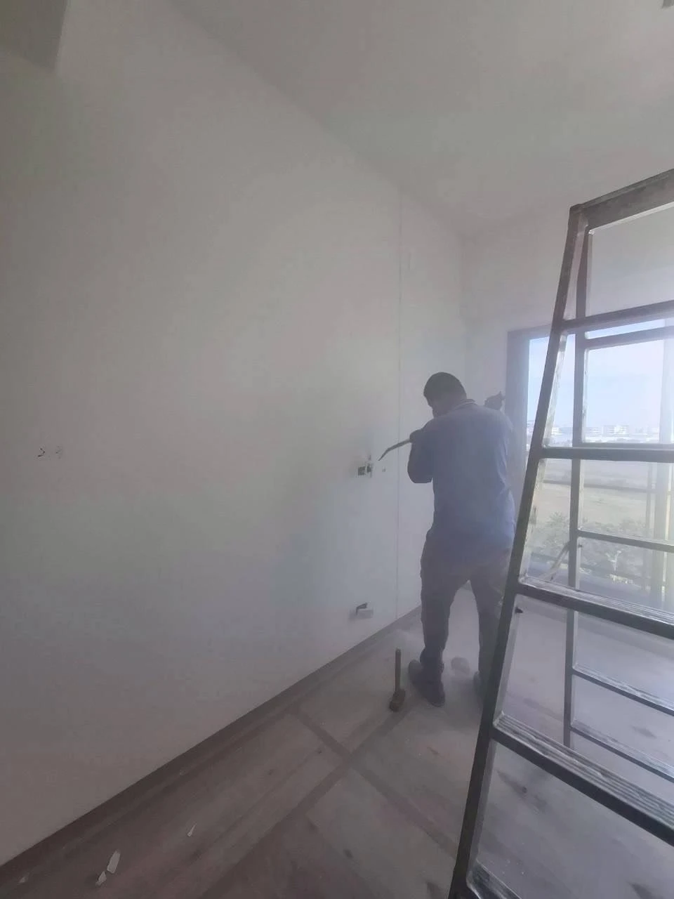 新建大樓局部輕隔牆拆除施工前、中、後