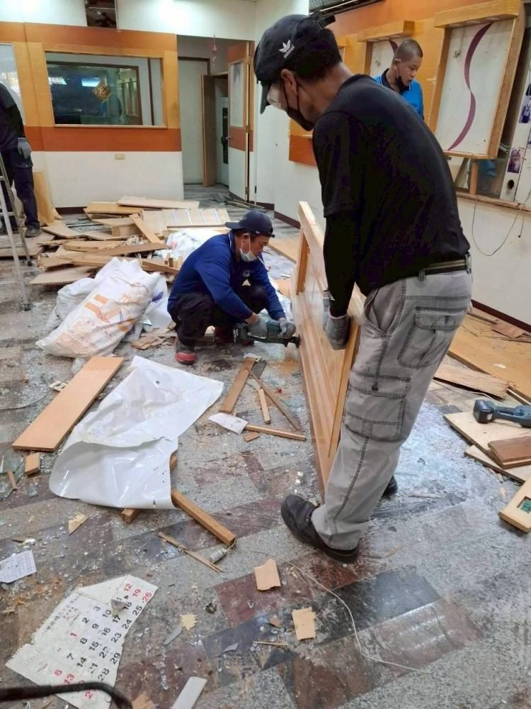 店面裝潢天花板拆除施工前中後