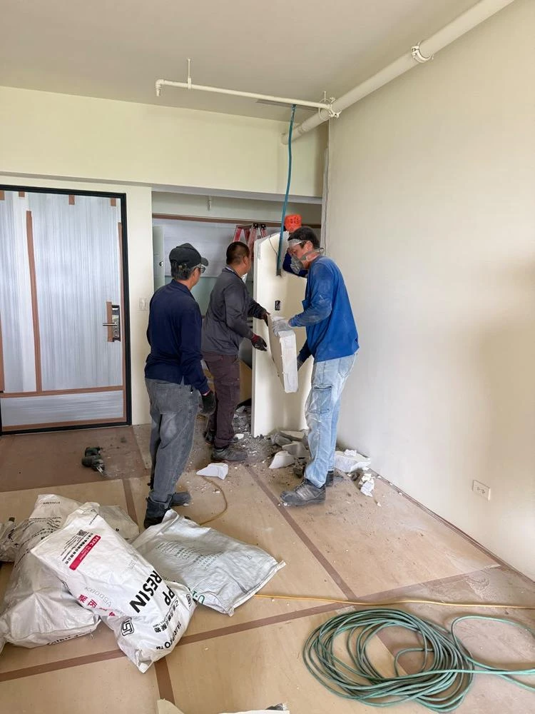 新大樓局部隔間牆拆除施工前、中、後