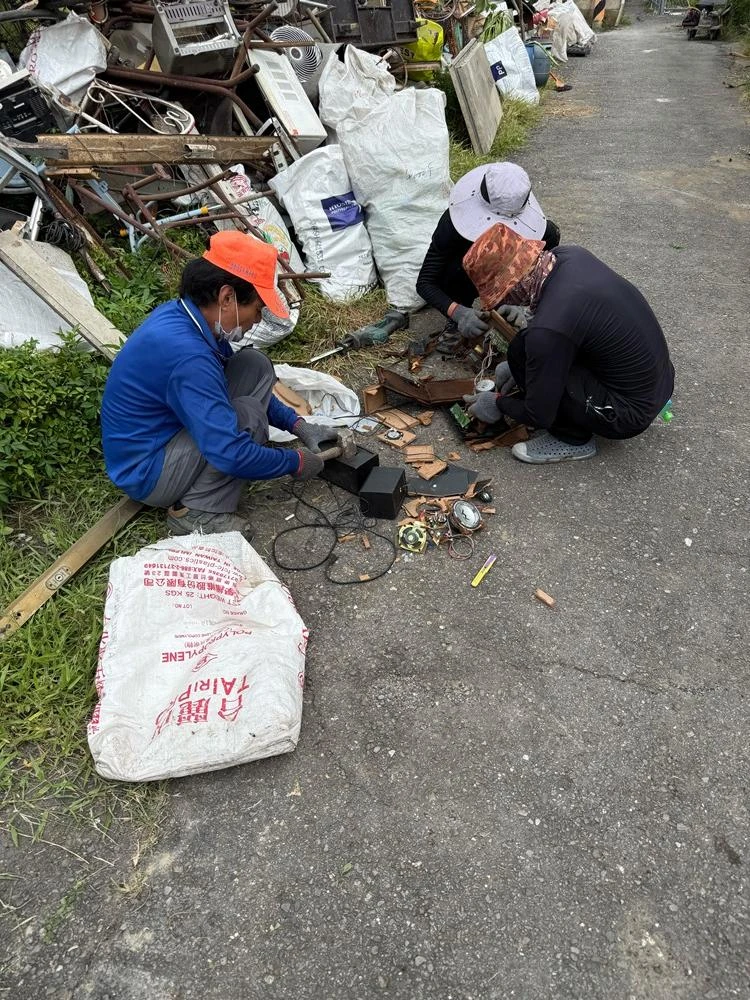 老屋拆除夷為平地施工前、中、後