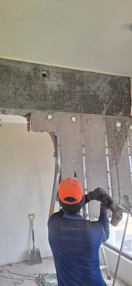 新大樓局部牆面打除、塑膠地板拆除施工前、中、後