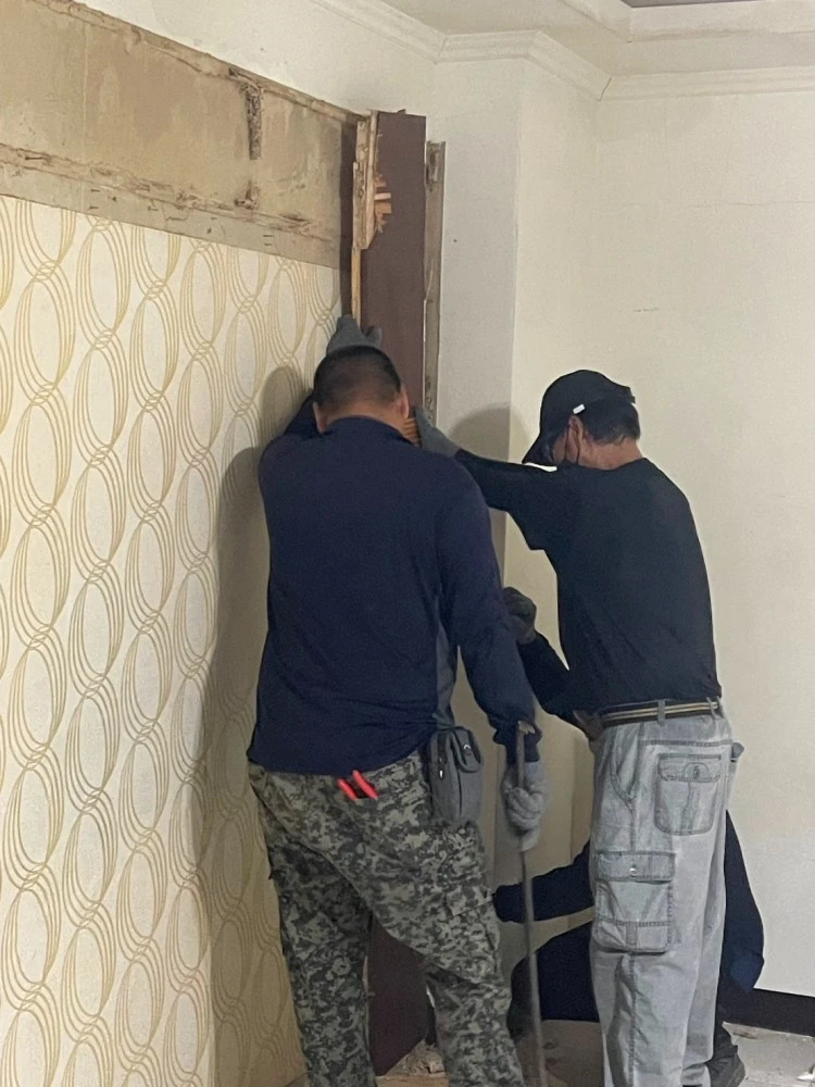 透天住宅1-3樓天花板、局部裝潢拆除施工前、中、後
