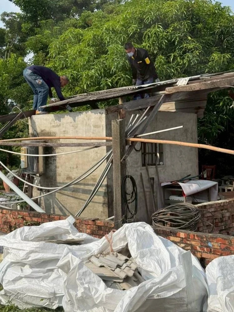鐵皮拆含內部裝潢拆除夷為平地施工前中後