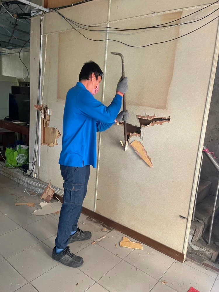 旅舍局部天花板.裝潢.吧台拆除施工前、中、後
