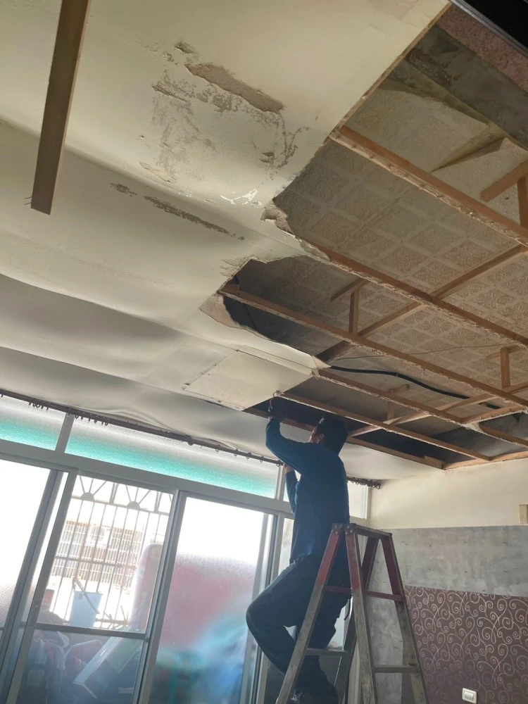 透天住宅1-3樓天花板、局部裝潢拆除施工前、中、後