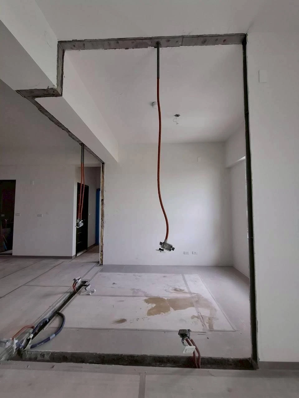 新建大樓局部輕隔牆拆除施工前、中、後