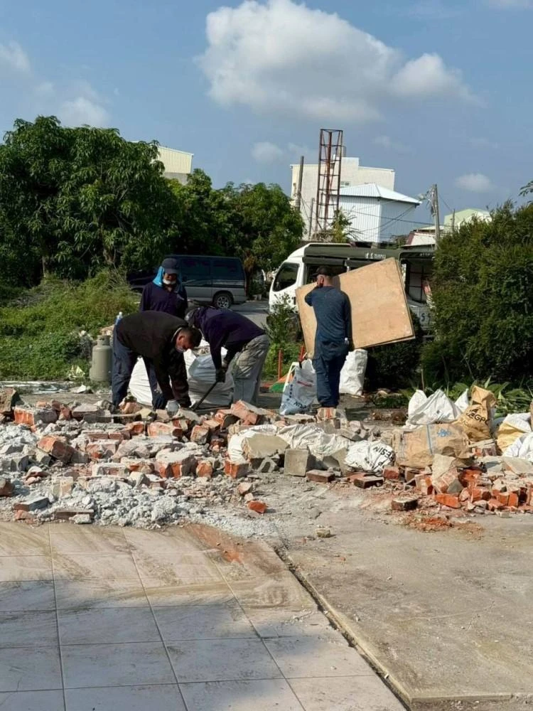 鐵皮拆含內部裝潢拆除夷為平地施工前中後
