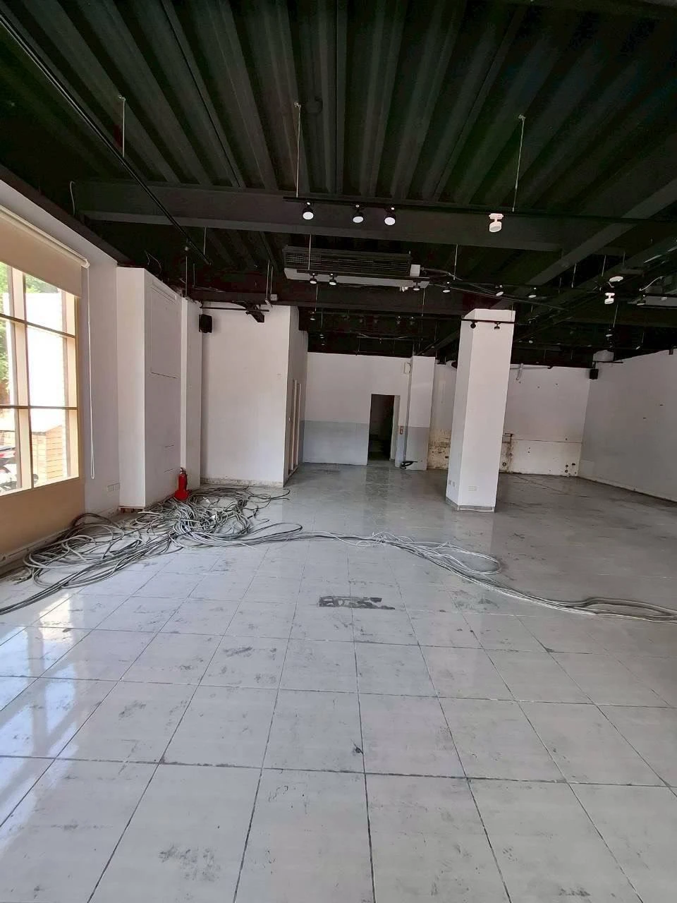 店面木地板拆除施工中施工後