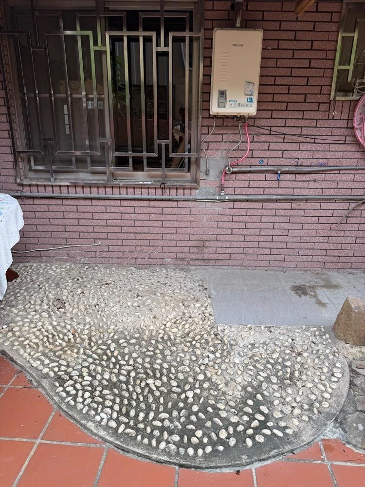 室內裝潢.天花板拆除、局部地磚、廁所打除施工前、中、後