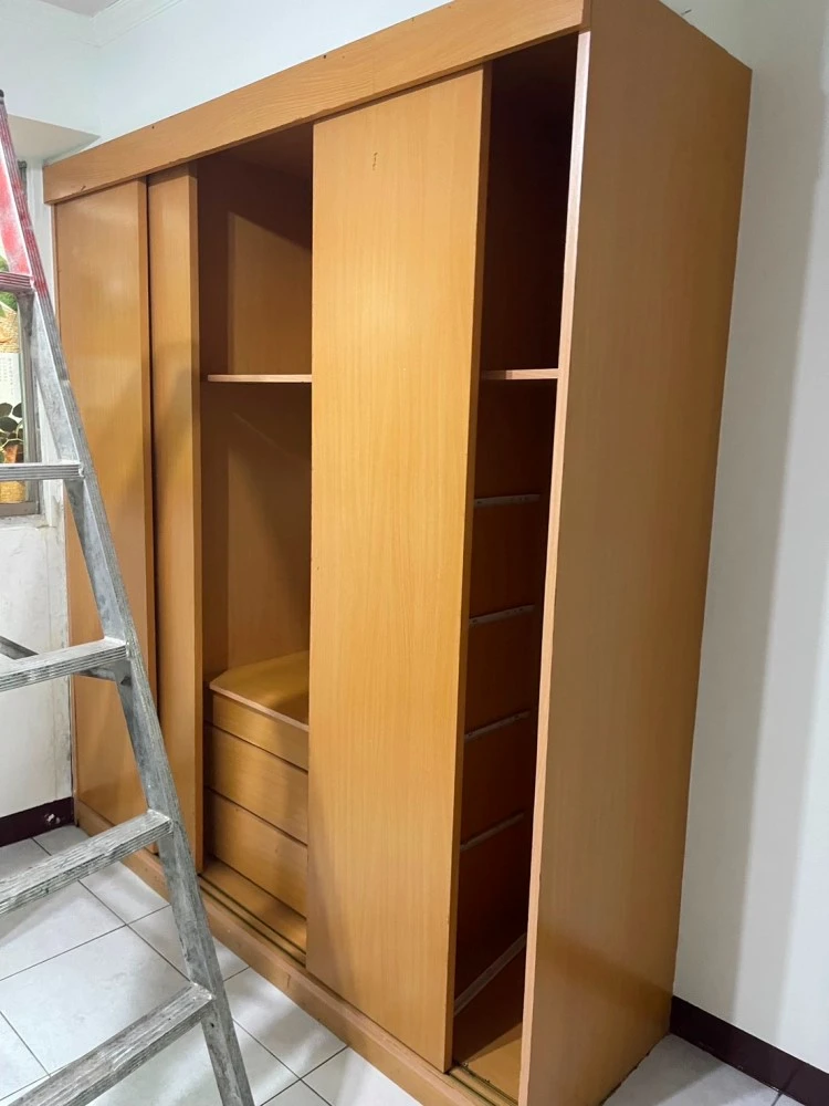 大樓住宅房間木地板.系統櫃拆除施工前、中、後