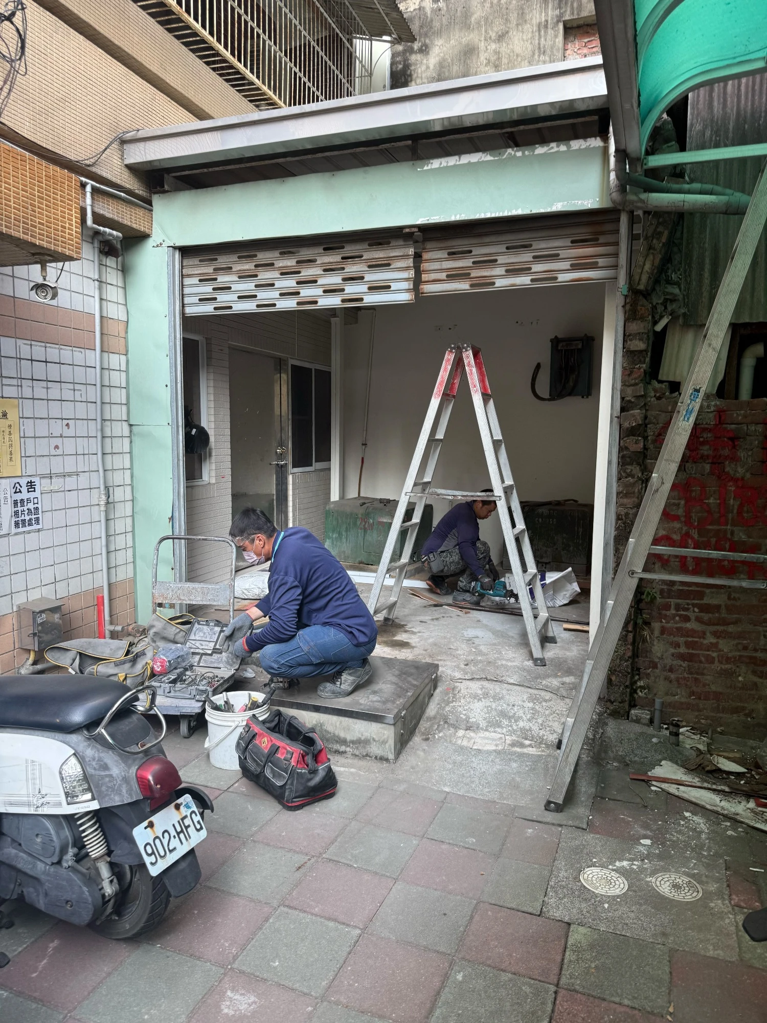 鐵皮拆除夷為平地施工前、中、後