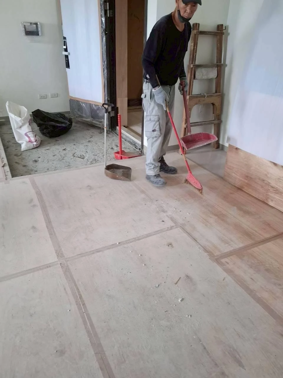 新建大樓局部輕隔牆拆除施工前、中、後